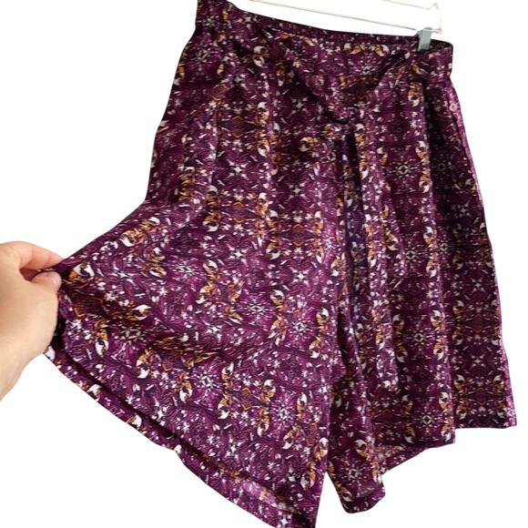 Ashley Stewart Paisley Boho Culotte Novelty Print Art to Wear Flowy Shorts - Picture 3 of 6